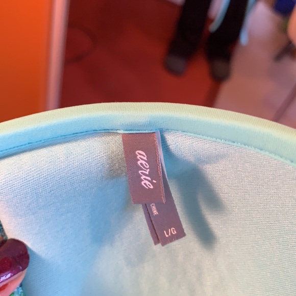 Perky Triangle Halter Top - Picture 3 of 3